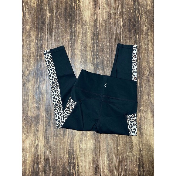 Zyia Active Leopard Pocket Brillant Hi Rise Capri Leggings size 6-8 - Picture 4 of 4